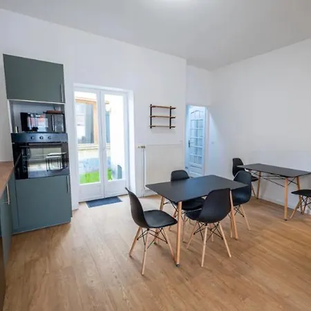 Dans Maison Avec Sdb Privative Charles De Gaulle *